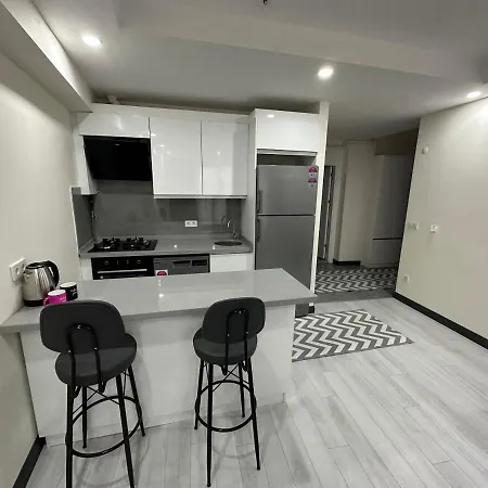 Rose Apartment *